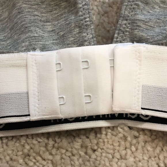 NWT Calvin Klein Gray 2-Way Convertible Straps Adjustable Padded Bra Bralette - Picture 5 of 8